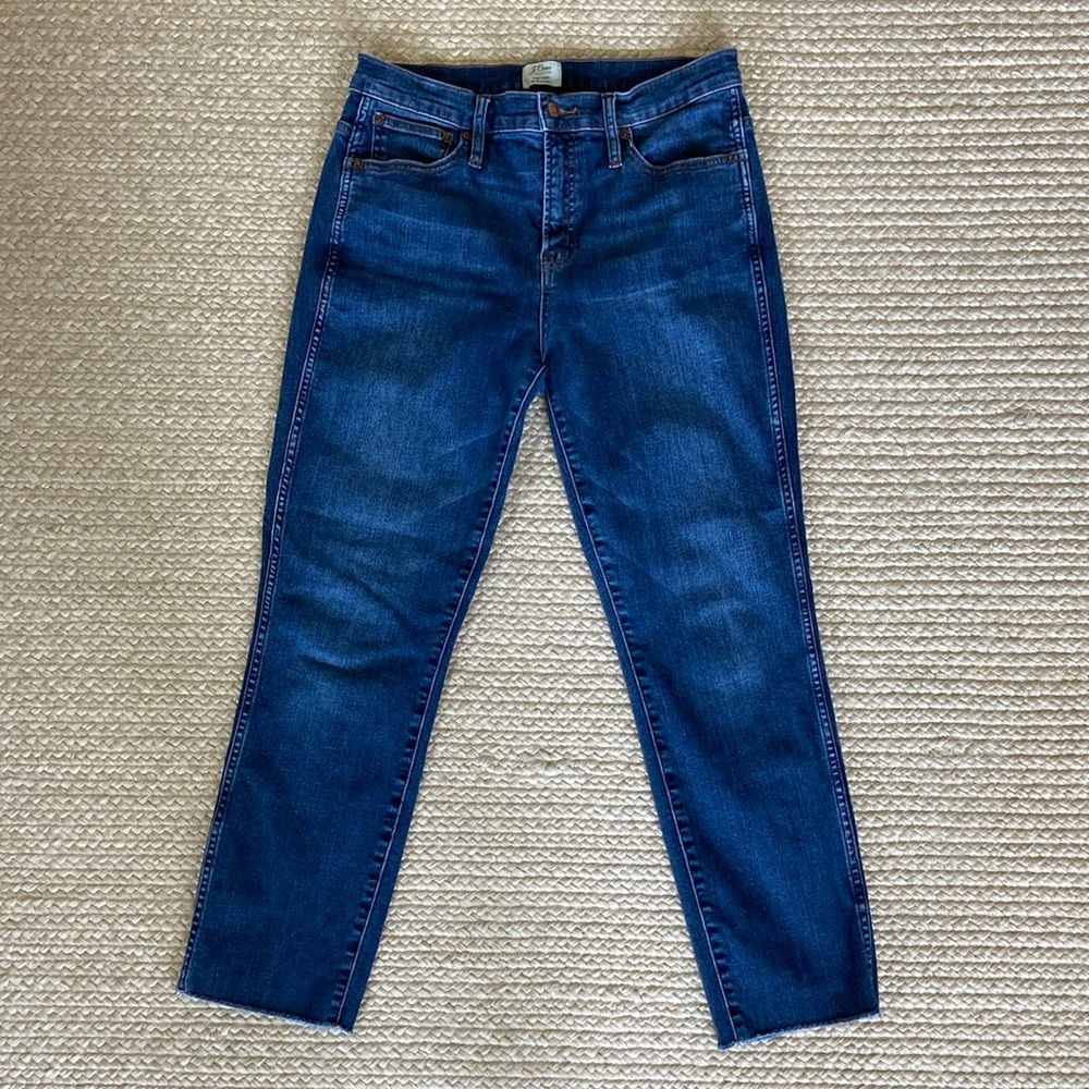 J.Crew Vintage Straight dark wash jeans w/ frayed hem👖size 30